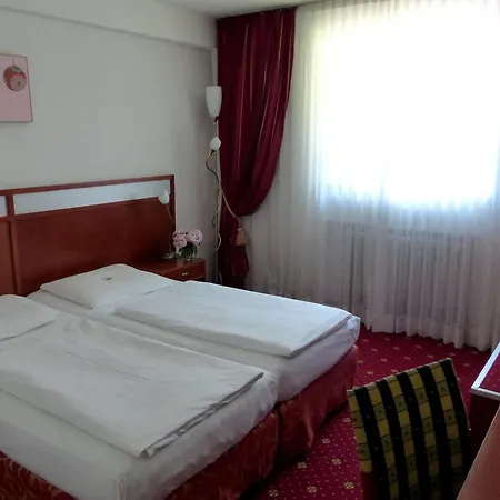 Motel Coffee Fellows West 3*
