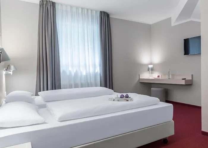 Motel Coffee Fellows West