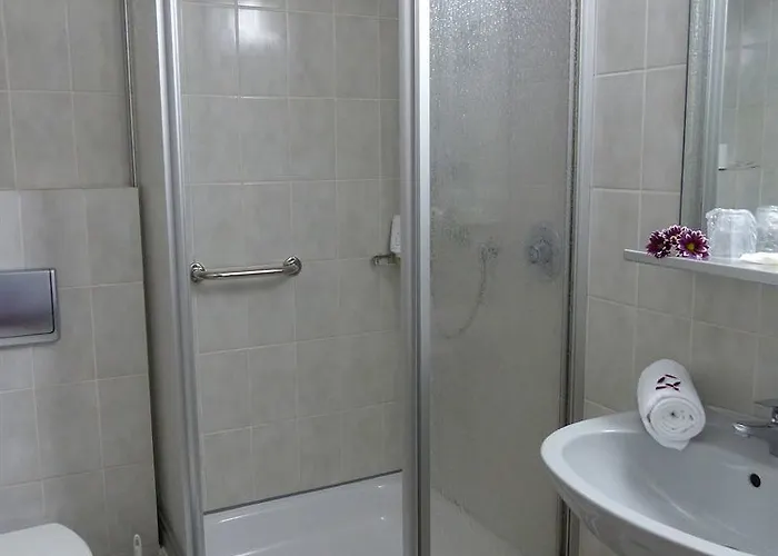 Coffee Fellows West Μοτέλ 3*