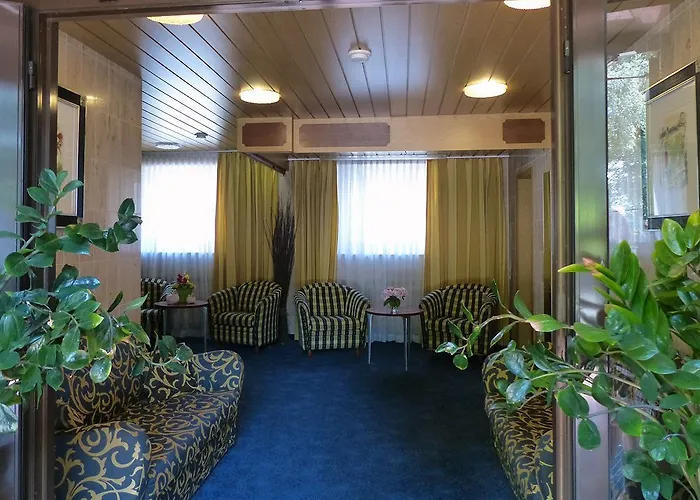 Motel Coffee Fellows West 3*