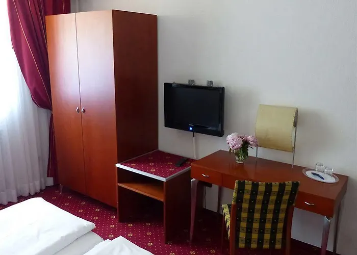 Coffee Fellows West Μοτέλ 3*